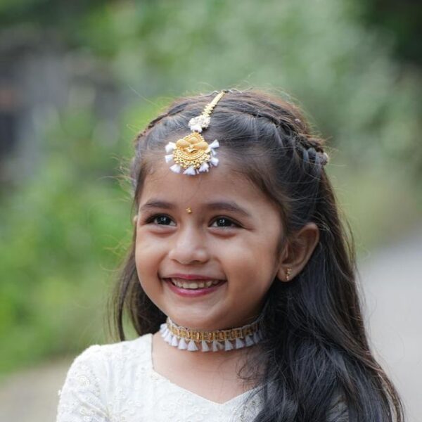 🌼 Little Lakshmi Hair & Neck Set – Temple Maang Tikka & Floral Choker (2-Piece)