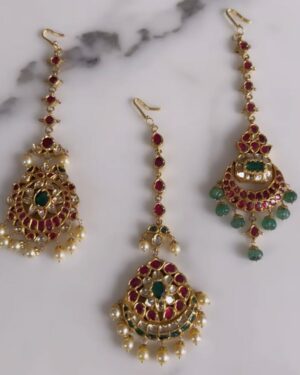 💎 Royal Trio Maang Tikka Set – Ruby, Emerald & Pearl Detailing (Set of 3)